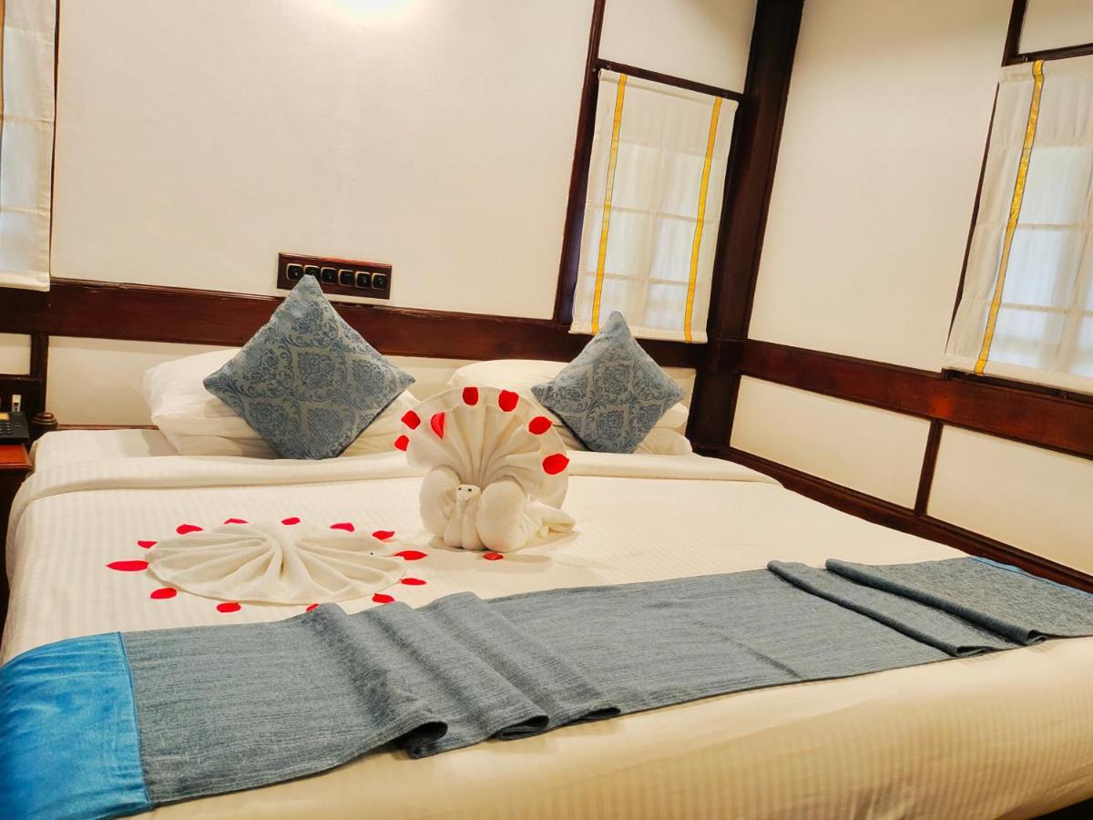 The Travancore Heritage Beach Resort Kovalam Exterior photo